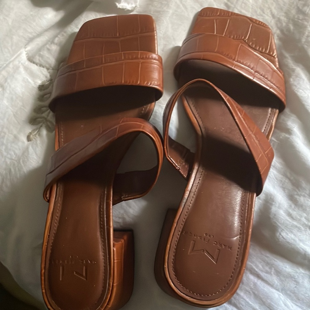 Sandal’s